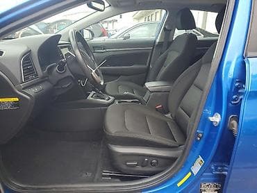 Hyundai: Hyundai Elantra sedan, mavi rəng. - Korpus: 4 qapılı, aerodinamik — 7
