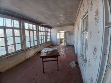 xacmazda tecili satilan evler: Maştağa qəs. 3 otaqlı, 116 kv. m, Təmirsiz — 4