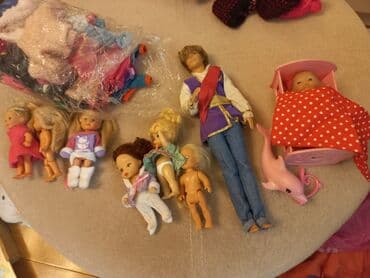 игрушки: Все игрушки целые в хорошем состоянии — 6