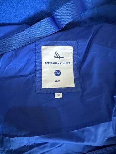 Athlete kurtka M razmer