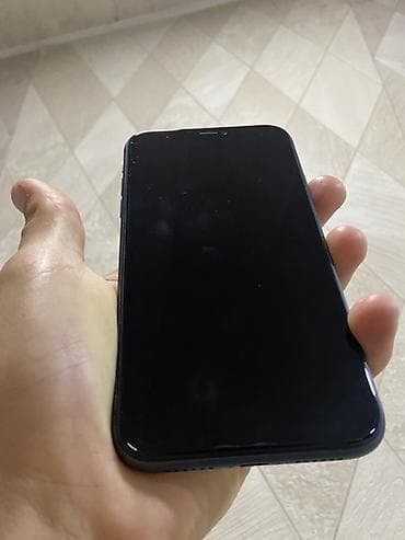 iphone 11 plata: IPhone 11, Qara — 4