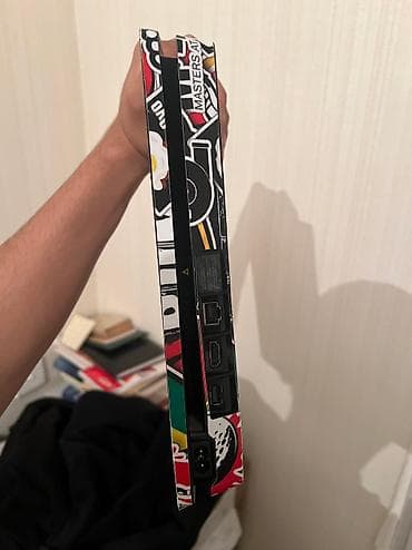 pixel 4: Ps 4 Slim 1TB
hecbir problemi yoxdu yanında FC24 disk hediye verilir — 4