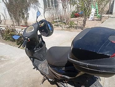 moped temiri: Skuter – NGN (NGN loqolu model) Xüsusiyyətlər: - Aşağı hündürlüklü — 3