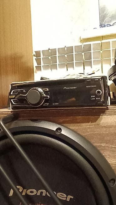 Магнитолы: Pioneer 5450 disk yerisi 10 manat xərci var 4 tülpan çıxş yer işleyir — 2