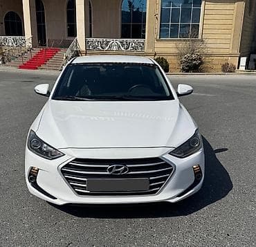 Hyundai Avante: 1.6 l | 2016 il Sedan