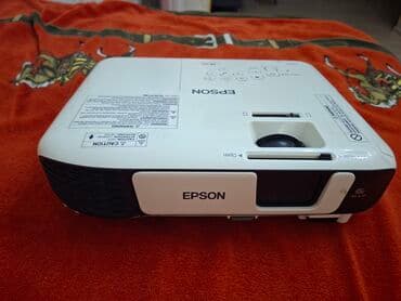 угловая вытяжка для кухни: Проектор Epson — 1