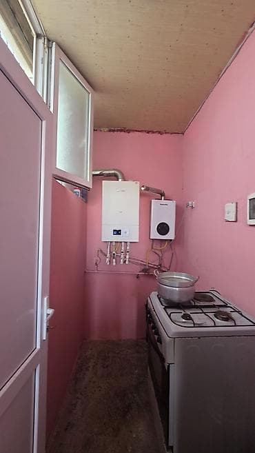 28 mayda evler: 4 otaqlı, 145 kv. m, Yeni təmirli — 2