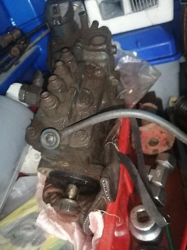cg motor: Kubota V33 00 motorunun ehtiyyat hissələri movcuddu Val Blok yanacaq — 2