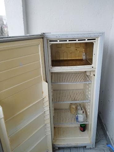 balkonda mətbəx: Soyuducu – birkameralı, üst hissədə dondurucu bölmə Xüsusiyyətlər: - — 2