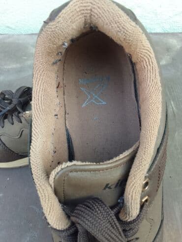 kişi koftaları: Kişi firma krasovkaları qəhvəyi rəngdə . az geyinilmiş 40 razmerdə — 3