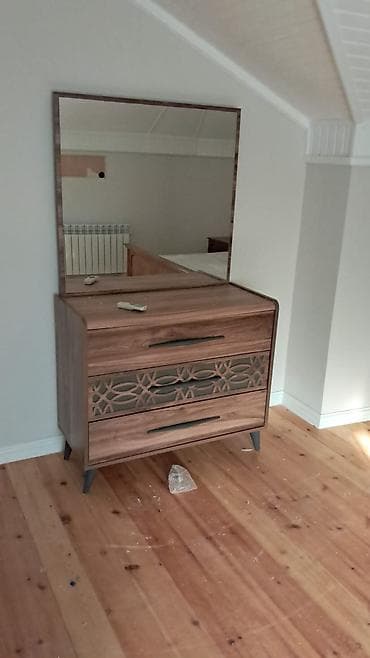 Пуфики: 2 El Mebeldi Qalada yerlesir — 1