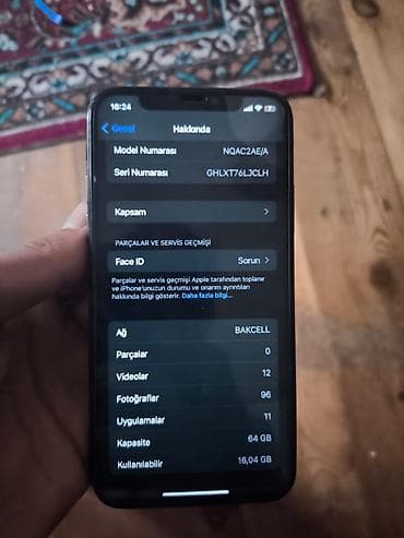 poco yeni: IPhone X, 64 GB, Qara, Zəmanət, Simsiz şarj, Face ID — 7