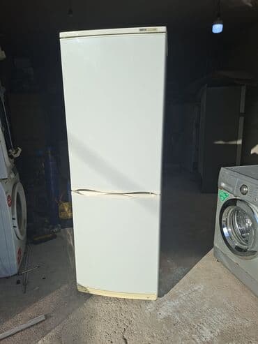 İşlənmiş 2 qapılı Atlant Soyuducu Satılır, rəng - Ağ