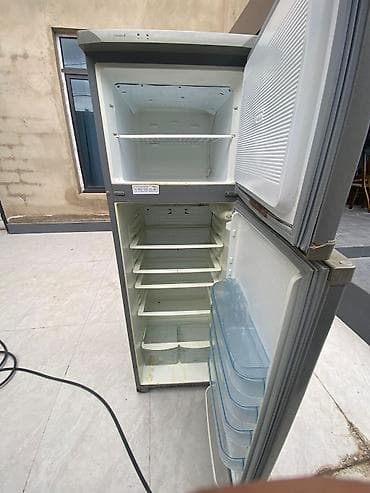 soyuducu hövsan: İşlənmiş 2 qapılı LG Soyuducu Satılır, rəng - Gümüşü, Təkərli — 4