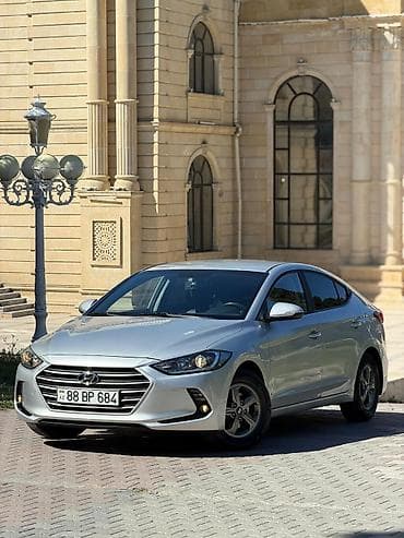 Hyundai Elantra: 1.6 л | 2018 г. Седан at lalafo.az Hyundai Elantra: 1.6 л | 2018 г. Седан