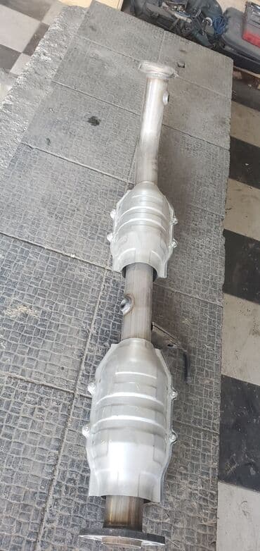 toyota corolla: Tayota prado 2.7 Avtomobilin mühərrikinin çıxardığı zərərli qazları — 4