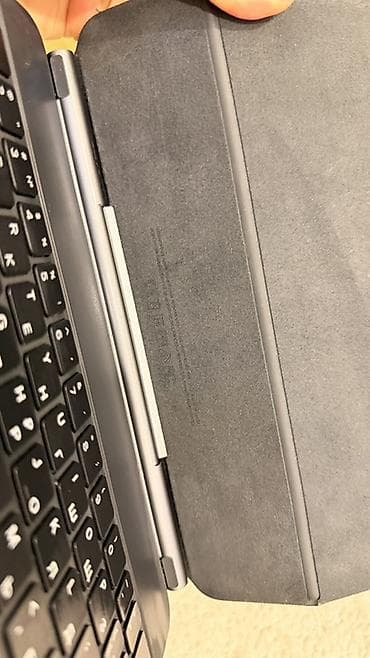 apple m1: Apple Magic Keyboard (iPad üçün) - Model: Apple Magic Keyboard – iPad — 2
