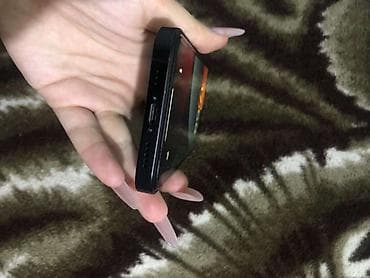 iphone 6 puls: IPhone 16, 256 GB, Black Titanium — 6