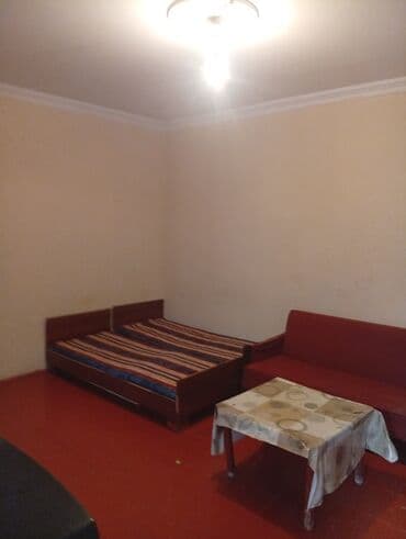 дом аренда: Bir otaqlı sadə yaşayış sahəsi təqdim olunur. - Yataq otağı: taxta — 11