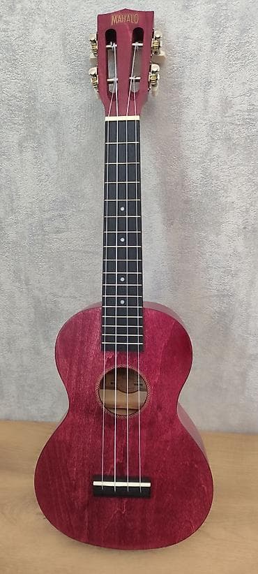 gitara tornado: Mahalo ukulele təqdim olunur. Alət klassik başlıq quruluşuna malikdir — 1