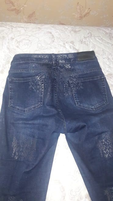 cins salvarlar ve koynekler: Jeans Fabrika razmer M — 2