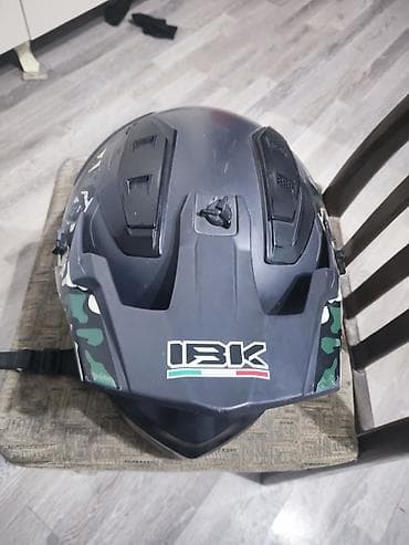 encar.com azerbaycan: Salam kaskanın tezesi 110 manatdı əlavə kaskam var deye satıram — 2