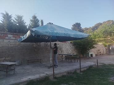 kafe divanı: Zontik Açıq hava məkanında yerləşən kiçik iaşə guşəsi üçün avadanlıq — 4