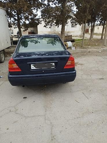 turbo az ford: Tecili satılır otur sür maşındı cuzi problemleri var onuda qiymetden — 2