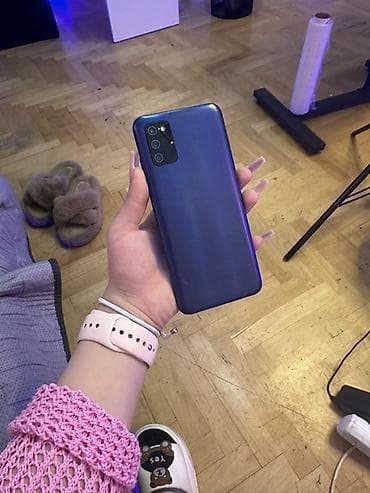 2ci telfon kimi işlenib donması yoxdur