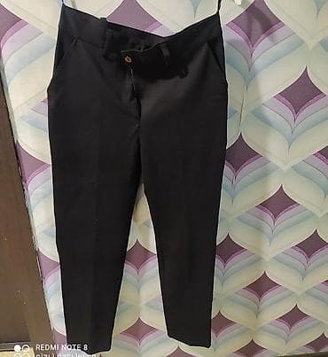 xonça desti: Qadın geyim və ayaqqabı dəsti - Ağ qısaqoll T‑şört + tünd mavi cins — 7