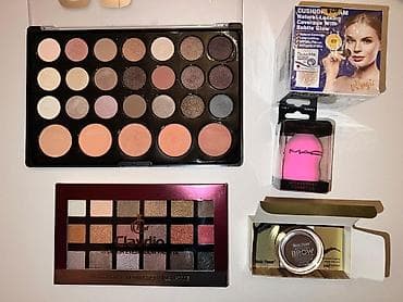 Kosmetika: ten paketləri, qaş rəngi, tonalnı və sponj. Hamısı