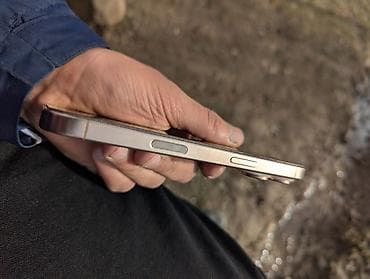 ev kamerası: IPhone 16 Pro, 128 GB, Gümüşü, Face ID — 4