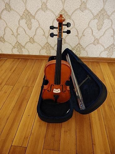 Fleytalar: Məhsul: Skripka dəsti Təsvir: - Klassik 4/4 ölçülü skripka (tam ölçü) — 2
