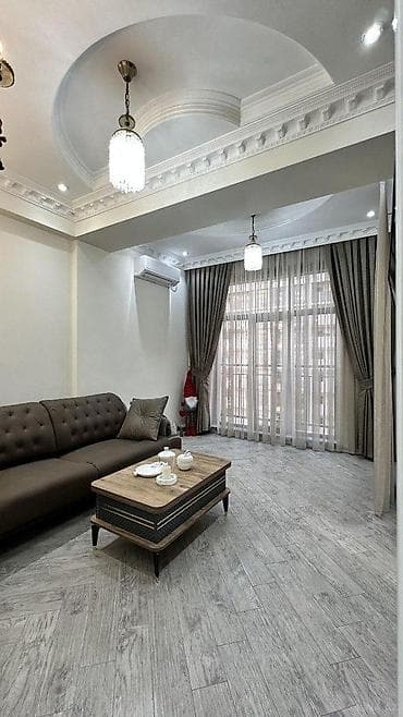 1 otaql: İcarəyə verilir 2 otaqlı yeni tikili 50 m², 28 May m. Kateqoriya Yeni — 4