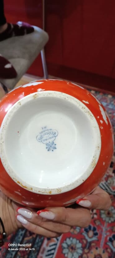 набор ножей: Porselen dekorativ dəst - Tərkib: 1 ədəd iri vaza və 2 ədəd kase — 3