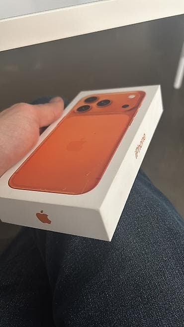 iphone 10 x: IPhone 17 Pro, 256 GB, Narıncı, Simsiz şarj, Face ID — 3