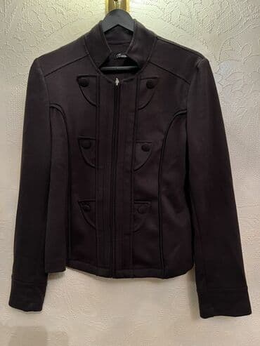 Qadın üst geyimləri kolleksiyası 1) Qara qısa jaket - Yüksək yaxalı