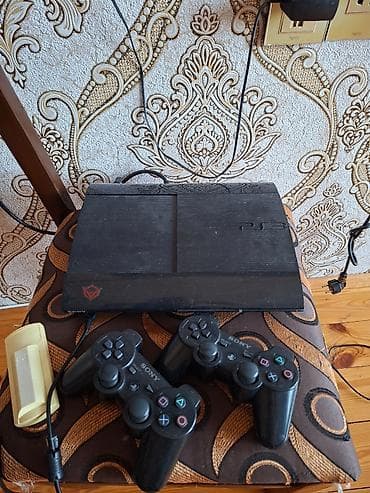 pleystation 3: Playstation 3 slim satılır Yaddaş 1tb 51 oyun var Heç bir problemı — 1