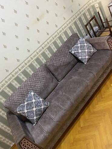 divan olcusu: Qonaq otağı üçün şık divan - Rəng: tünd bozumtul (taupe). - Material — 3
