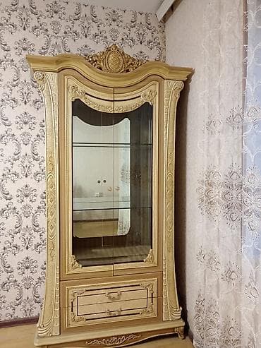 Mağaza avadanlığı: Şüşəli dolab vitrini, İşlənmiş, Ünvandan götürmə — 2