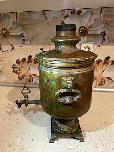 qedim samovar: Samavar mis 1870 ci il möhürlü Товарищество Баташева (“Bataşev — 2
