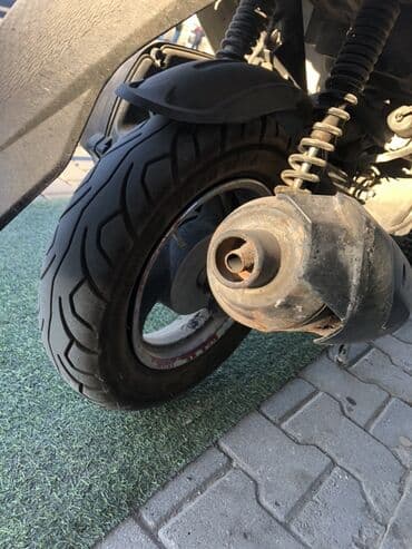 disklər r14: Şəhər içi rahat və qənaətcil minik üçün mavi rəngli benzinli skuter — 8