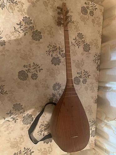 Musiqi alətləri: Məhsul: Saz (uzun saplı, qoşa pərdəli xalq çalgısı) Xüsusiyyətlər: - — 1