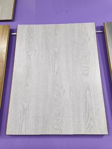 doşəmə: Açıq boz ağac teksturasına malik dekorativ MDF/Laminate panel - Rəng — 1