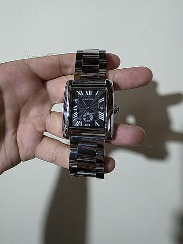 "Cartier" kişi qol saatı. Arxası şuruplu əla modeldir. Super saatdır at lalafo.az "Cartier" kişi qol saatı. Arxası şuruplu əla modeldir. Super saatdır