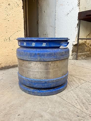 hazir bar: Pivə boçkası içi boşdur.! İşlenmeyib deye tozludur. Yenidir ciddi — 3