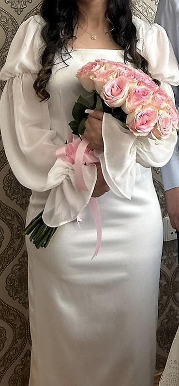 eco silim: Ağ rəngdə zərif ziyafət/nişan donu - Model: kvadrat dekolteli, bədənə — 2