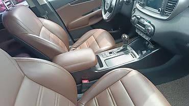 t 25 traktor: Kia Sorento: 2 l | 2016 il Ofrouder/SUV — 3