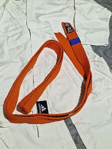 kombat şalvar: Karate paltarı yaxşı vəziyyətdədir. 11-13 yaş üçün uyğundur. hər — 3