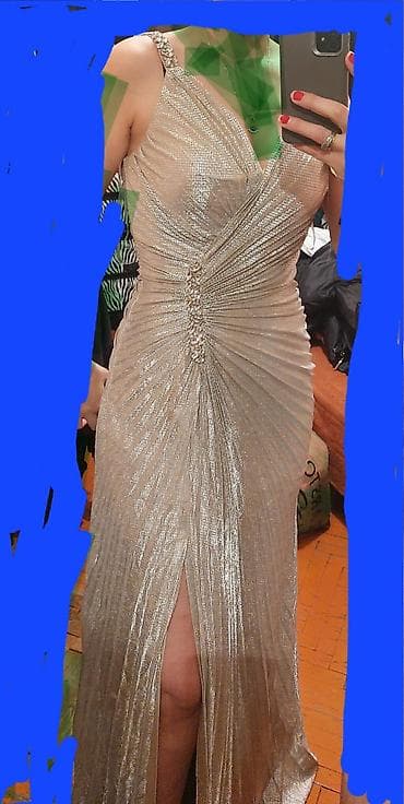 kostumlar: Birdefe geynilib hamisi qirmizi 50 alinib 10 sa bardovu dest 30 don — 3